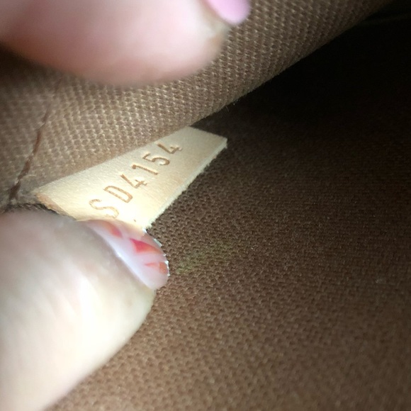 ❌SOLD❌ Authentic Louis Vuitton Alma BB monogram - Picture 8 of 8